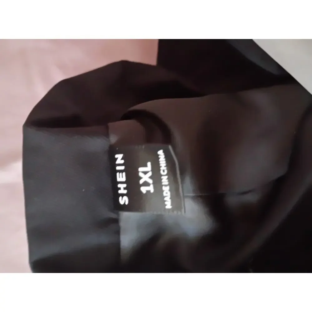 SHEIN Men's Single Breasted Black Suit Blazer